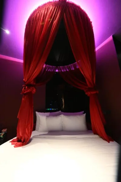 L'AMOUR Hotel – Foto’s 13